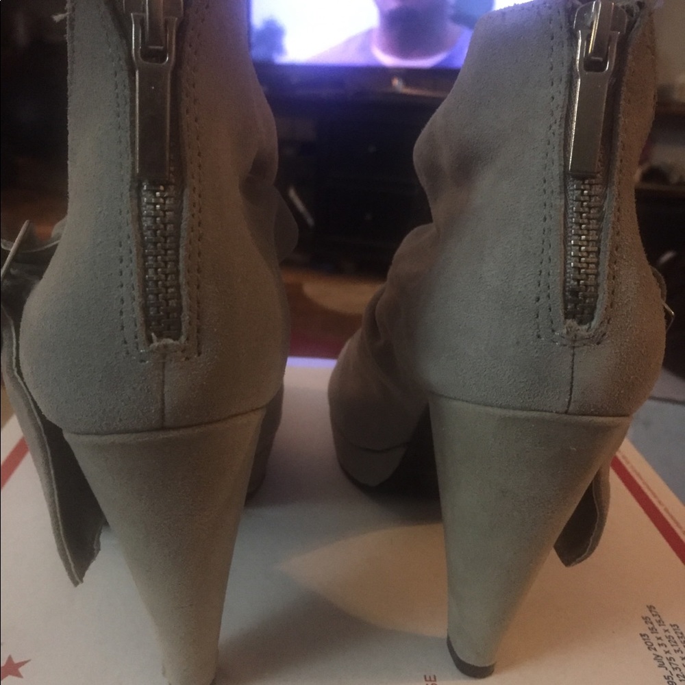 Light gray ankle heels - Picture 4 of 4